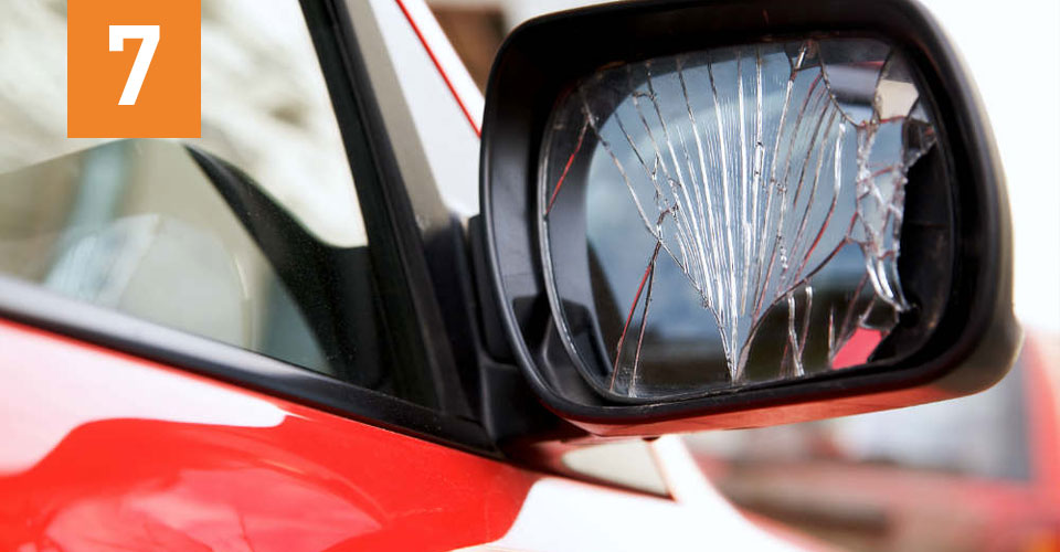 damage to vehicle wing mirrors